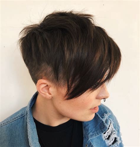 Bold Androgynous Haircuts For A New Look