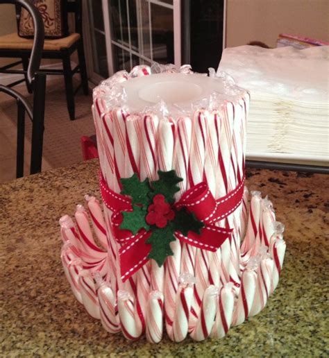 Download transparent candy cane png for free on pngkey.com. 23 Candy Cane Christmas Decor Ideas For Your Home - Feed ...