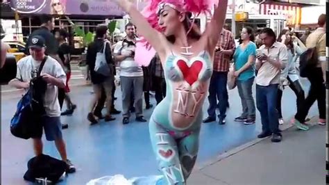 Times Square Body Painted Girl Youtube