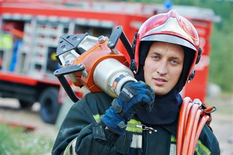 Fix your roofing problems with a local expert. Get Proper Fire Extinguisher Inspection in Los Angeles ...