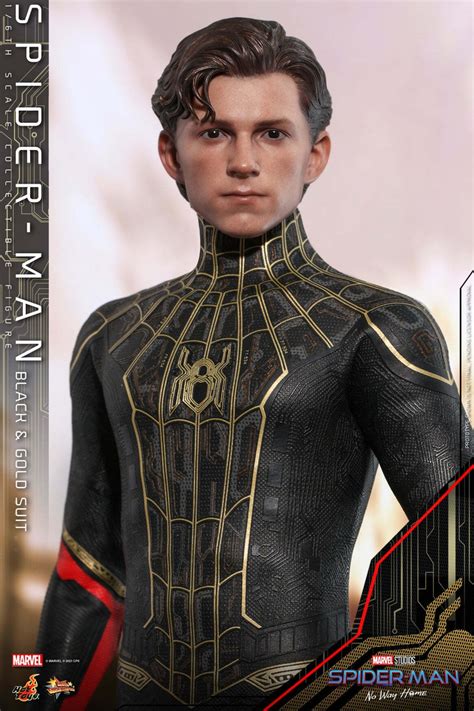 Spider-Man 3: Best Look Yet at Tom Holland's New Black Suit Revealed
