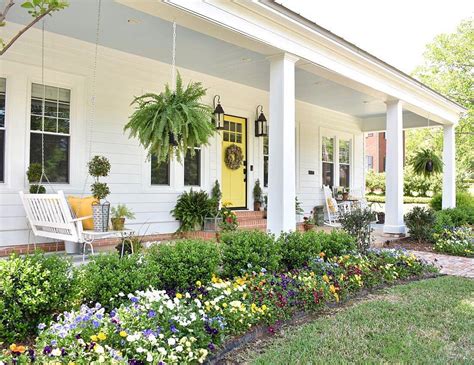 Front Porch Sittin Porch Landscaping Southern Cottage Front House