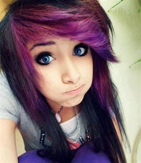 Latest Emo Girl Hairstyle Trends And Fashion Looks 2019