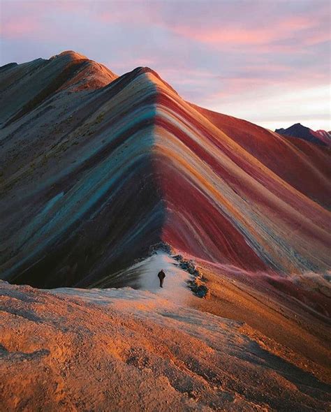 Vinicunca Rainbow Mountain Peru In 2020 Rainbow Mountains Peru