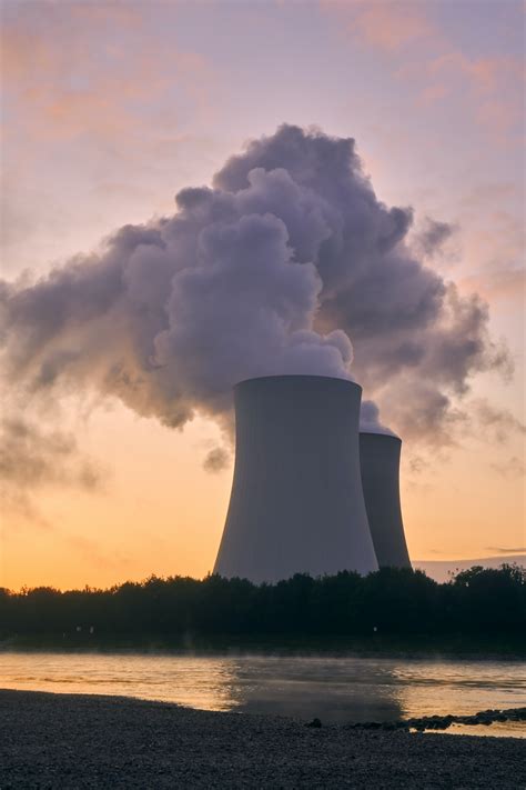 Omg malaysia building nuclear power plant? Nuclear Power Plant · Free Stock Photo