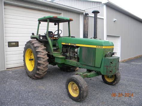 John Deere 4430 Quad Range Green Spring Tractor