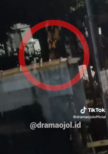 Kisah Driver Ojol Alami Kejadian Horor Saat Antar Pesanan Makanan Pas