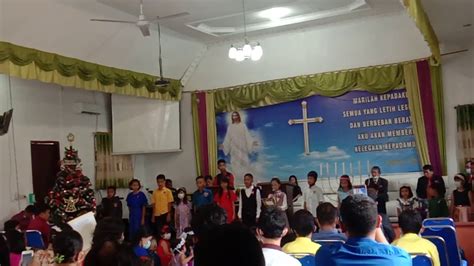 (dilanjutkan dengan cerita natal oleh guru sekolah minggu diselingi dengan menyanyikan bersama. Liturgi Ibadah Natal Anak Sekolah Minggu Gki Di Papua ...
