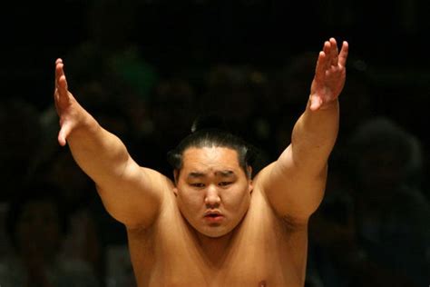 Asashoryu El Gran Campeón De Sumo Se Retira Tras Un Nuevo Escándalo