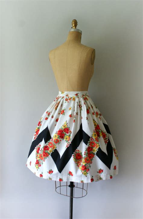 Vintage 1950s Skirt 50s Novelty Cotton Floral Full Skirt Etsy