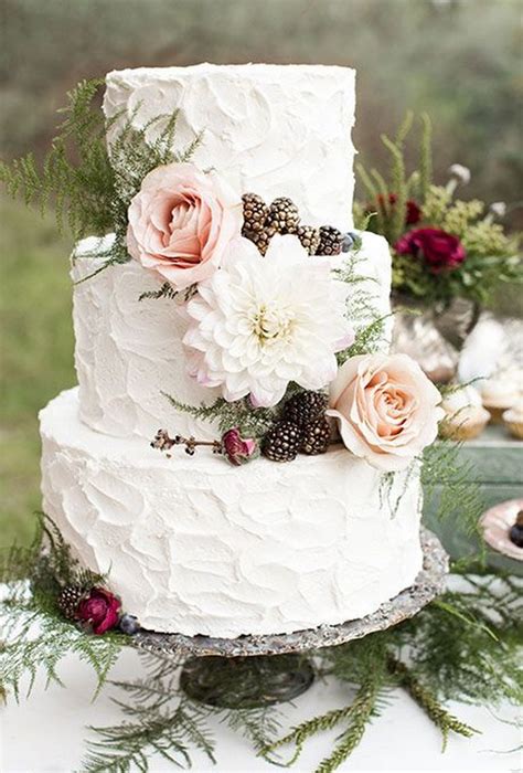 Three Tiered Winter Wedding Cake Emmalovesweddings