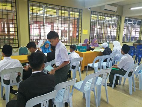 Pendaftaran online calon santri berkas yang diunggah saat pendaftaran online: Sekolah Berasrama Penuh Integrasi Tun Abdul Razak Pekan ...