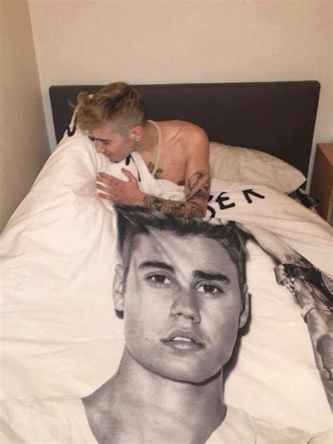 Buy justin bieber zebra comforter set full/double size 3pc: that's not even Justin Bieber in the bed just a guy who ...