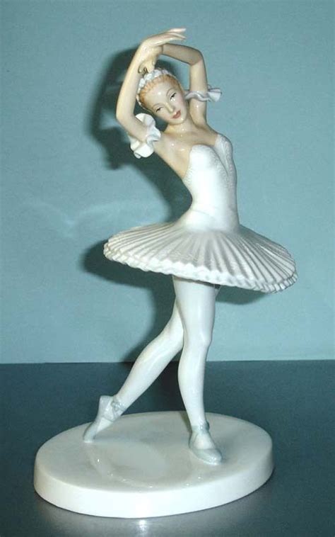 Royal Doulton Russian Ballerina Figurine Dances Of The World Hn5567 New