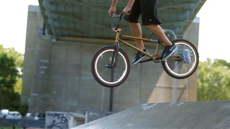 Stunt riding should be practiced only on a closed course with proper preparation (gear, insurance, and someone. How to Do a 360 to Fakie | BMX Bike Tricks - YouTube