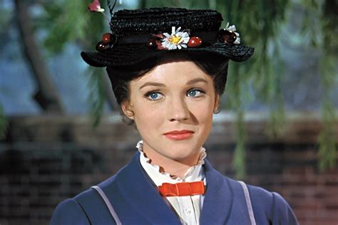 Julie andrews ретвитнул(а) the kelly clarkson show. 'Mary Poppins Returns': Why Julie Andrews won't appear ...