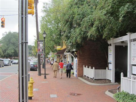 11 Best Suburbs for Living in Charlotte, NC