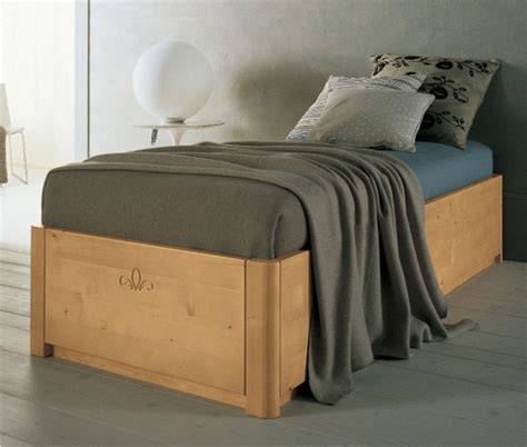 Camera da letto e foto legno massello promozione source www.esteacasa.it. Letto singolo Sommier in legno massello