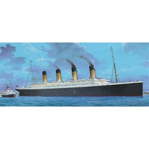 Trumpeter Models 3719 1200 Rms Titanic Ocean Liner Plastic Ship Model