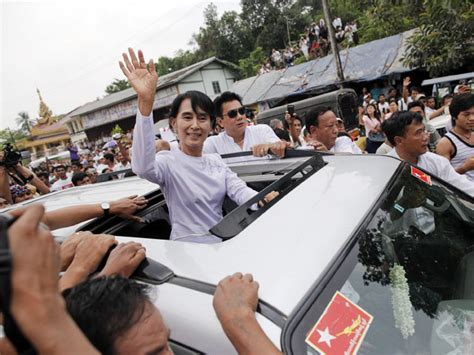 Myanmars Aung San Suu Kyi Says Rebel Groups Shouldnt Rush Peace Deal Gma News Online