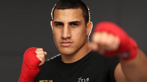 Justis is one of australia's biggest upcoming athletes in boxing. Schwergewichts-Sensation Justis Huni wird Profi (+ Video)