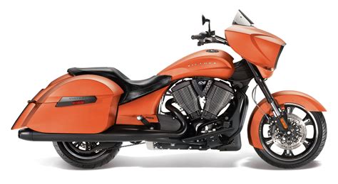 Know engine specs, safety and technical features, and dimensions at our dedicated variant pages. 2013 Victory Cross Country Review
