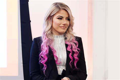 Wwe Superstar Alexa Bliss Reveals Skin Cancer Diagnosis Recovery Usa Insider