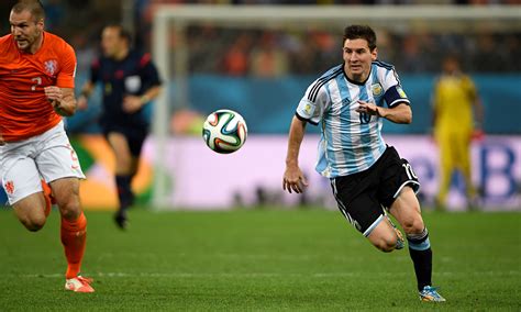 Lionel Messi Is Jaded And Something Is Not Right Says Gary Lineker Football The Guardian