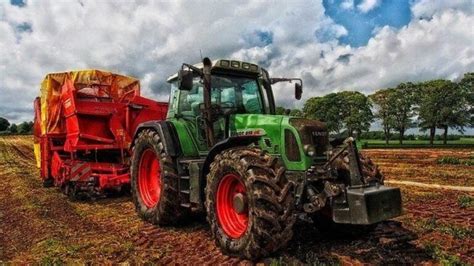 The Advantages Of Tractors In Modern Agriculture