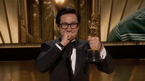 Try Not To Cry At Ke Huy Quans Emotional Oscars Acceptance Speech Digg