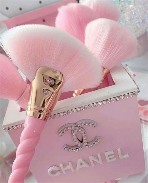 Pin by Chanel Brasil on Chanel Chanel Très Chic Pastel pink