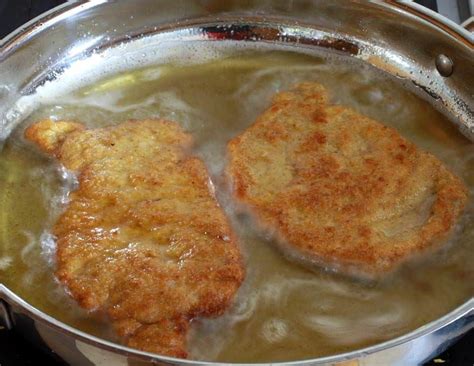 This post may contain affiliate links. Authentic German Schnitzel (Schweineschnitzel) | Recipe ...