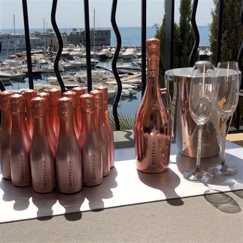 Gold Goals Bridal Shower Ready With These Rose Gold Rosé Champagnes