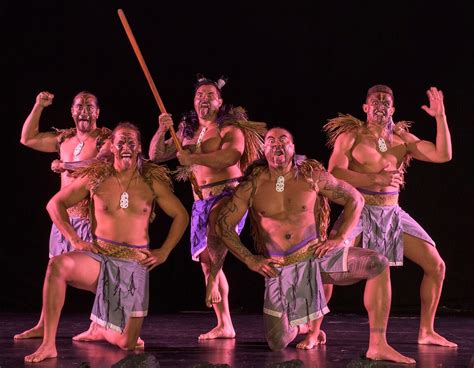 Te Moana Nui Luau Standard Dinner Show BEST OF HAWAII TOURS AND ACTIVITIES Reservations