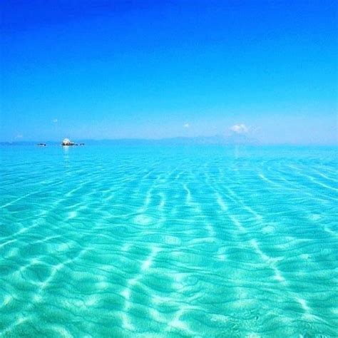 The Crystal Clear Waters Of Greece 🇬🇷 Greece Grece Griechenland