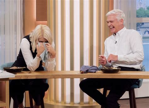 holly willoughby sends phillip schofield into hysterics with ‘mini chopper innuendo daily star