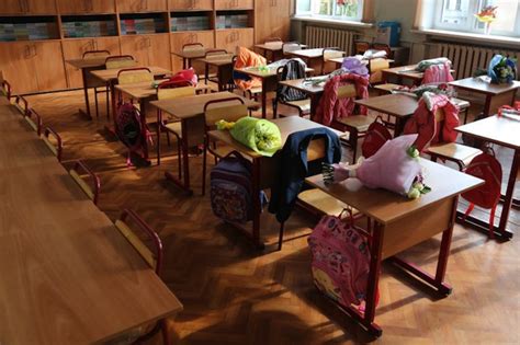 russian school introduces single sex education to combat female emancipation