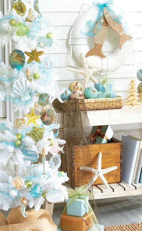 40 Coastal Christmas Decor Ideas And Makeover (22)  CoachDecor.com