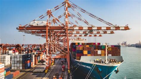 Capacity Crunch Traps Bangladesh Bound Boxes At Transshipment Ports