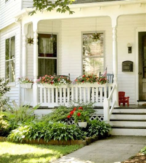65 Stunning Farmhouse Porch Railing Decor Ideas 13 Porch Makeover