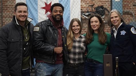 Chicago Pd Cast Celebrates Milestone Th Episode With Party Media