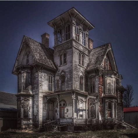 Pin By Kelly Clare On Abandoned Beauties Real Haunted Houses Haunted