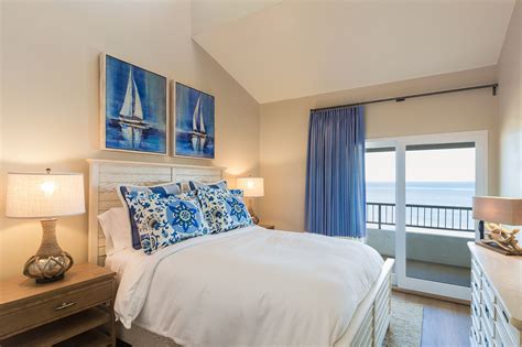 Snuggle up under the warm comforter, and rest easy on the soft cotton/polyester pillow shams. Blue and White Beach House Bedroom | Home n decor, Home ...