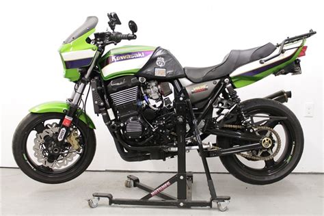 I recently purchased a rear paddock stand for my honda nc750x. MotoMfg paddock stand Kawasaki
