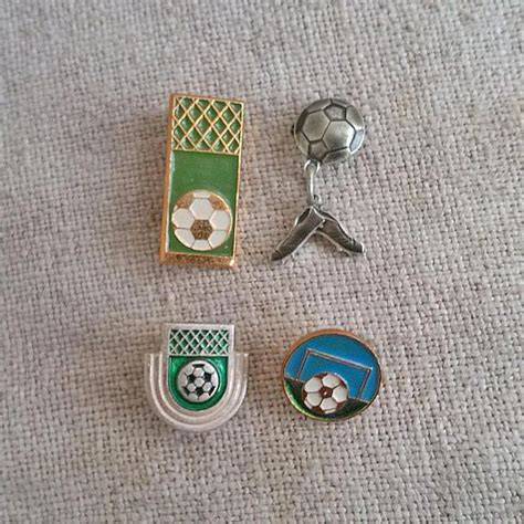 Soccers Badge Soccer Fans Pin Football Player Brooch Soccer Ball Retro