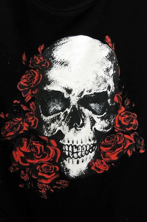 69 Gothic Skulls Wallpaper On Wallpapersafari