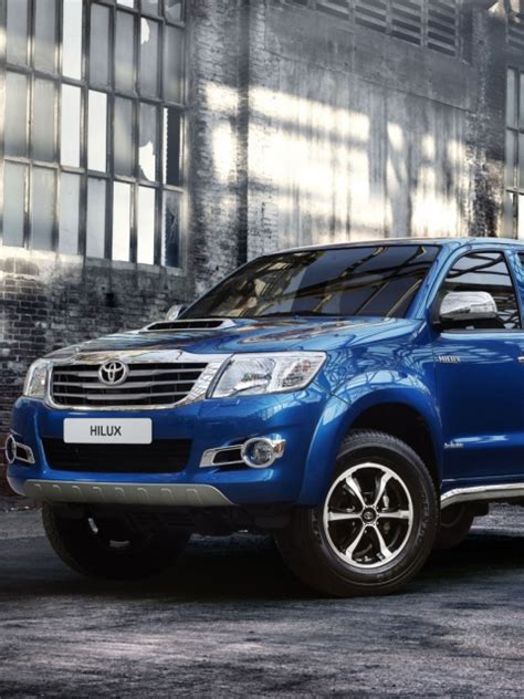 Toyota Hilux Hdr Wallpaper For 480x640