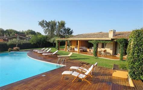 Ferienhäuser in italien mit pool. Ferienhaus Italien am Meer für 10 Personen in San Teodoro ...