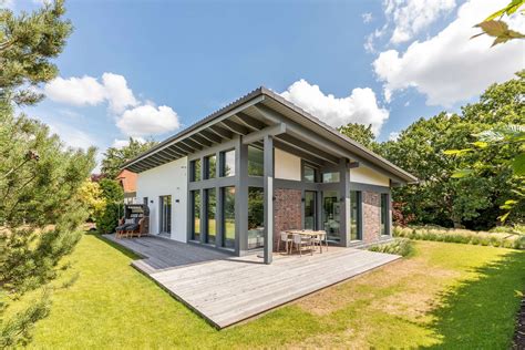 Not interested in a bungalow? Meisterstück-HAUS | Bungalow Midsommer mit Pultdach ...