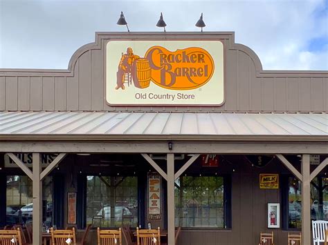 Is Cracker Barrel Open on Christmas Day? Here's the Scoop - The Krazy
